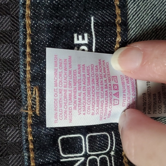 No Boundaries, high rise, jeans, size 3 - Picture 4 of 11